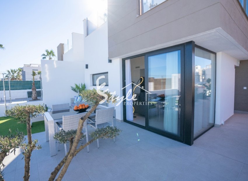 На продажу виллы от застройщика на Коста Бланка, Испания ON539