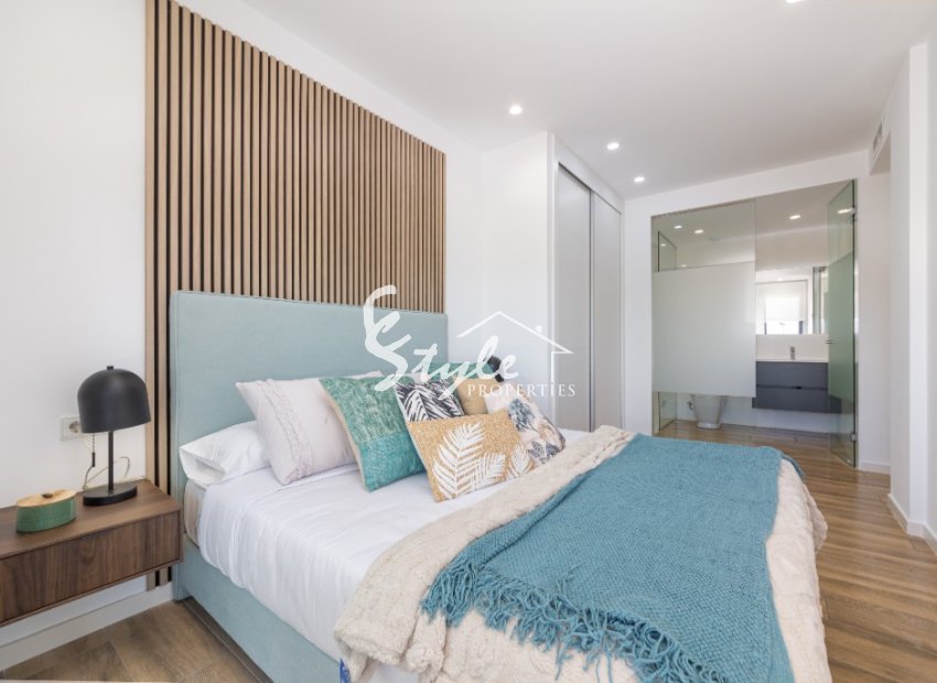 New apartment for sale close to the beach in Arenales del Sol, Costa Blanca, Spain.ON1555