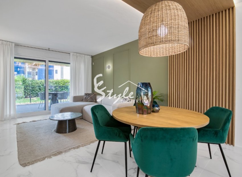 New build beachside apartments for sale in Torrevieja, Alicante, Costa Blanca, Spain ON1493_3