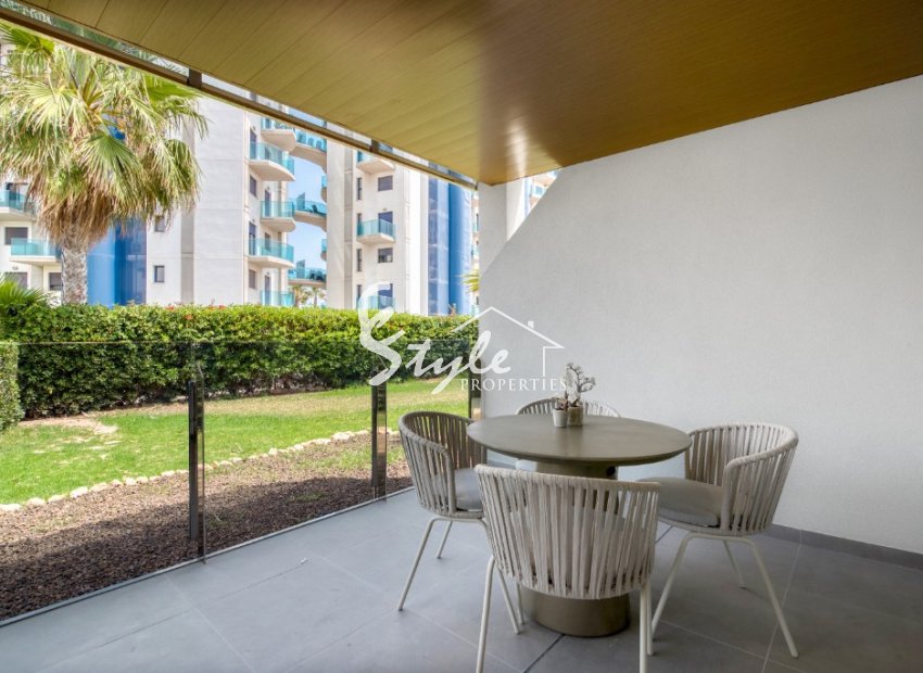 New build beachside apartments for sale in Torrevieja, Alicante, Costa Blanca, Spain ON1493_3