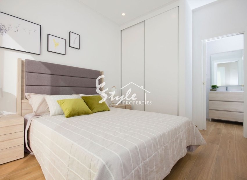 New build detached house for sale close to the sea in Campello, Alicante, Costa Blanca, Spain ON002