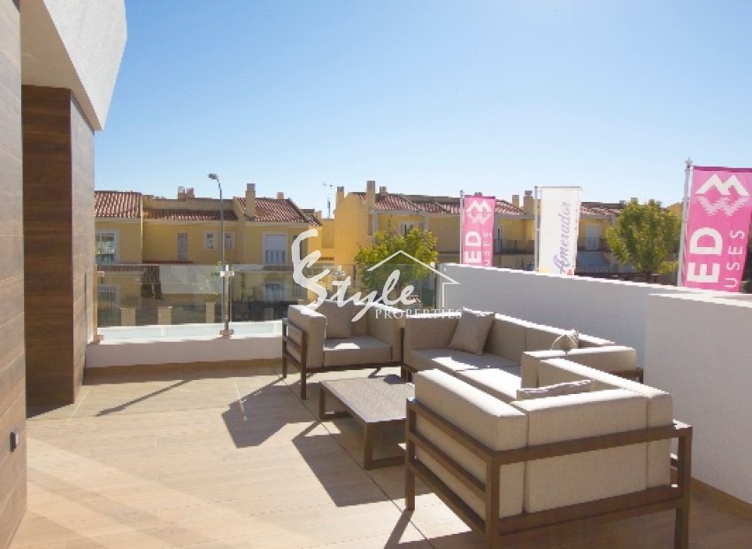 New build detached house for sale close to the sea in Campello, Alicante, Costa Blanca, Spain ON002