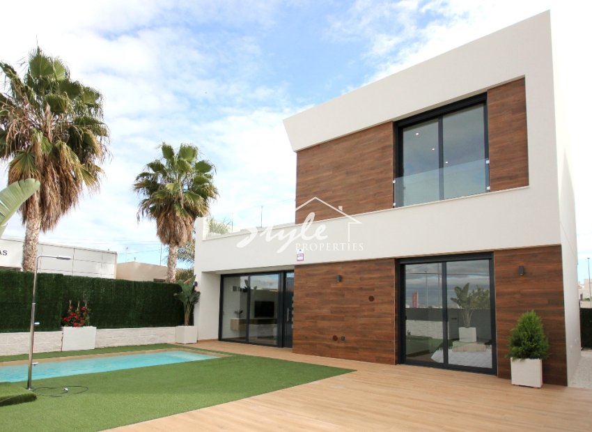 New build detached house for sale close to the sea in Campello, Alicante, Costa Blanca, Spain ON002