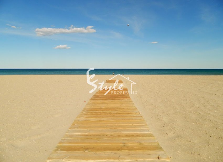 New build detached house for sale close to the sea in Campello, Alicante, Costa Blanca, Spain ON002