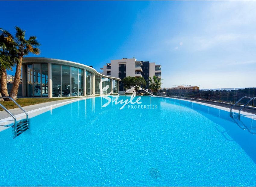 New build for sale close to the golf in Villamartin, Alicante, Costa Blanca, Spain