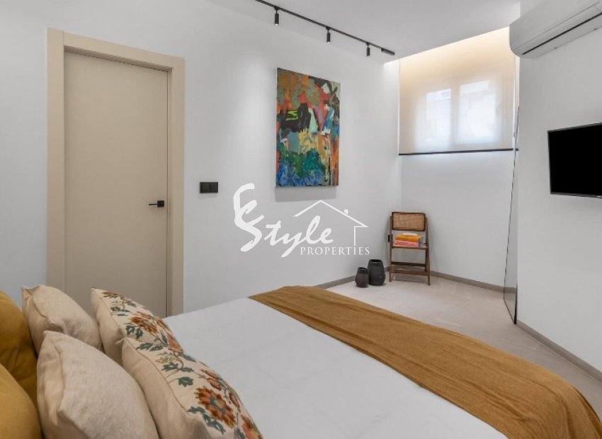 New build ground floor apartments for sale close to sea in Torrevieja, Costa Blanca, Spain ON1901