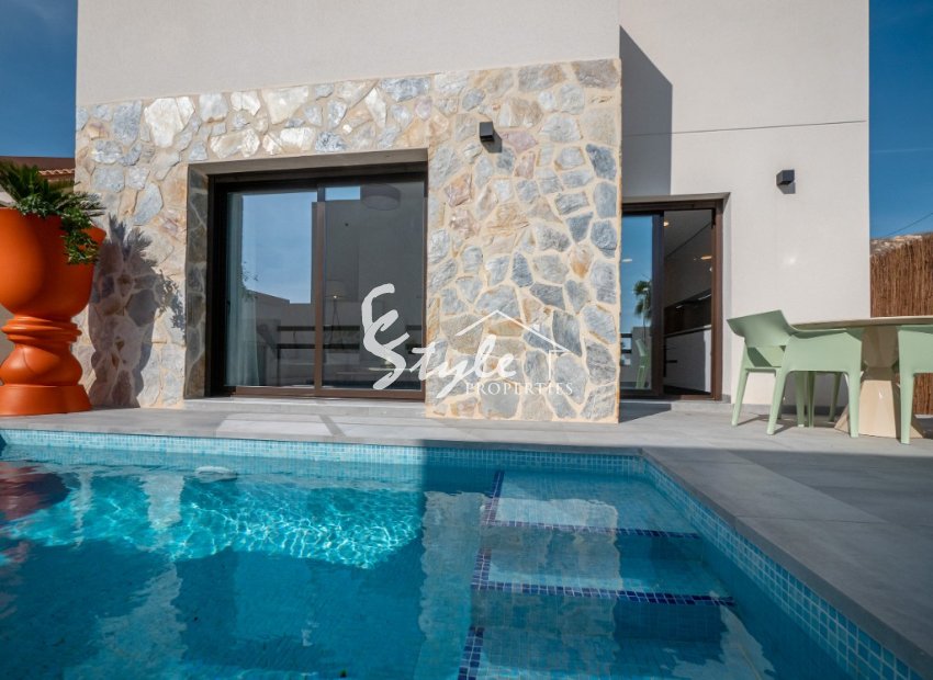 New build semi detached villa for sale in Villamartin, Costa Blanca, Spain. 0N1050_3