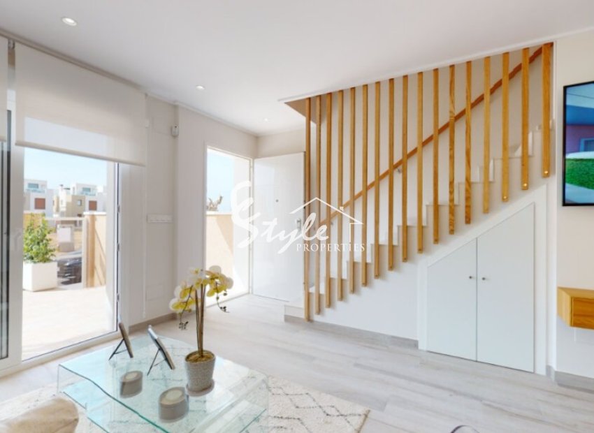 New build townhouse for sale in Pilar de la Horadada, Costa Blanca, Spain. ON1872