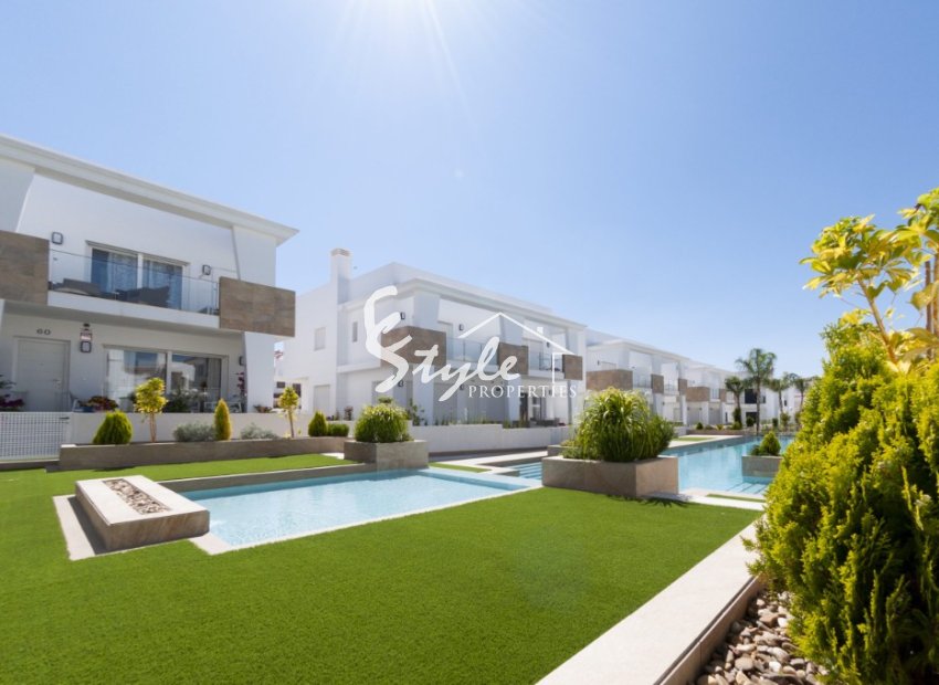 New build townhouse in Ciudad Quesada, Costa Blanca, Spain. ON1646