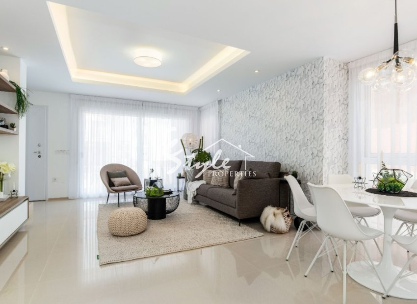 New build townhouse in Ciudad Quesada, Costa Blanca, Spain. ON1646