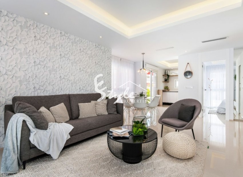 New build townhouse in Ciudad Quesada, Costa Blanca, Spain. ON1789