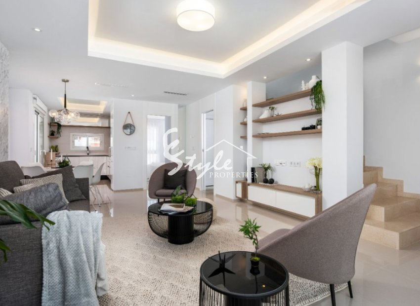 New build townhouse in Ciudad Quesada, Costa Blanca, Spain. ON1789