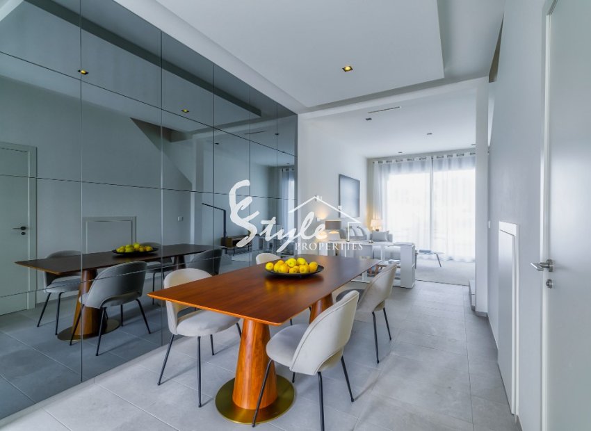 New build townhouses in Pilar de La Horadada, Costa Blanca, Spain. ON1483_2