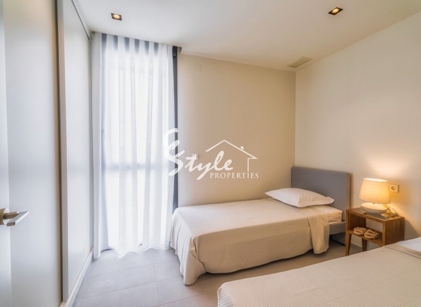 New build townhouses in Pilar de La Horadada, Costa Blanca, Spain. ON1483_3