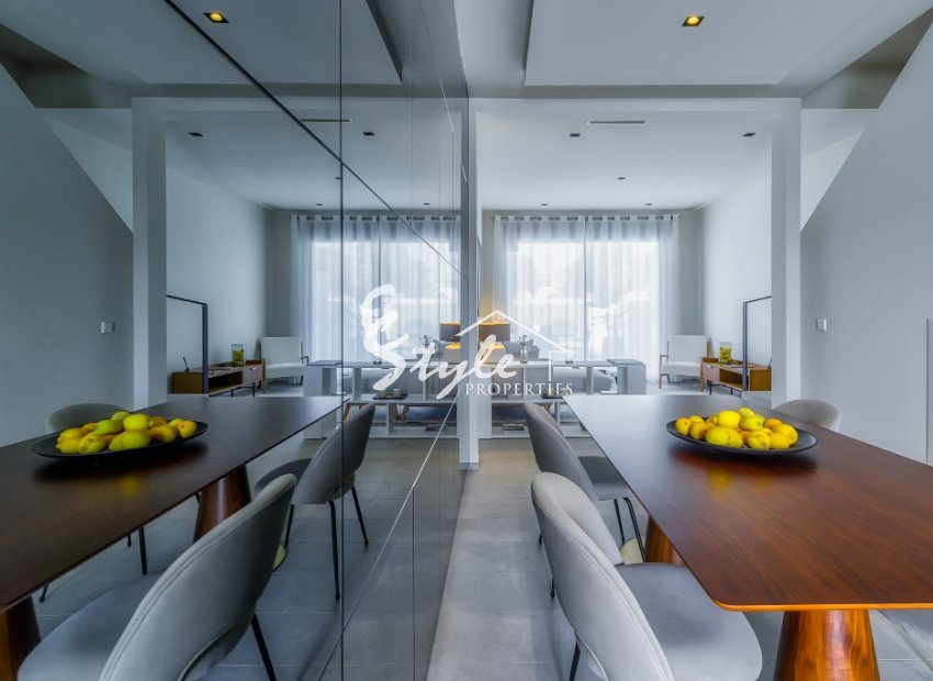 New build townhouses in Pilar de La Horadada, Costa Blanca, Spain. ON1483_3