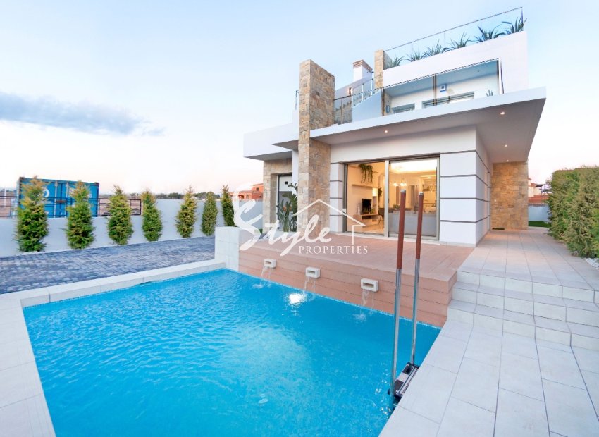 New build villa for sale in Los Alcazares, Murcia, Spain. ON755