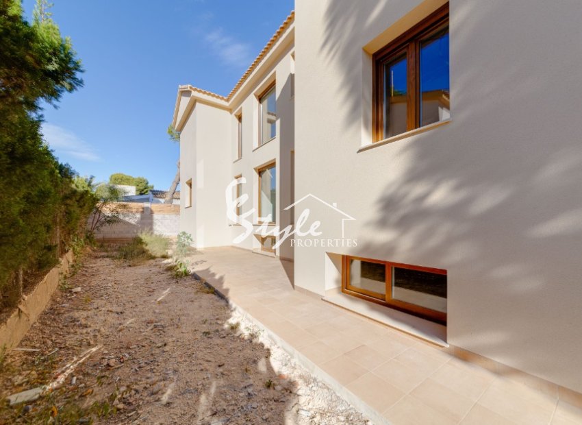 New build villa for sale in Punta Prima, Costa Blanca, Spain. ON1460