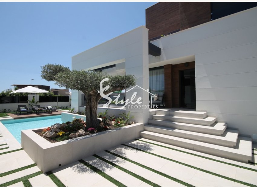 New build villa for sale in Torrevieja, Costa Blanca, Spain. ON1585