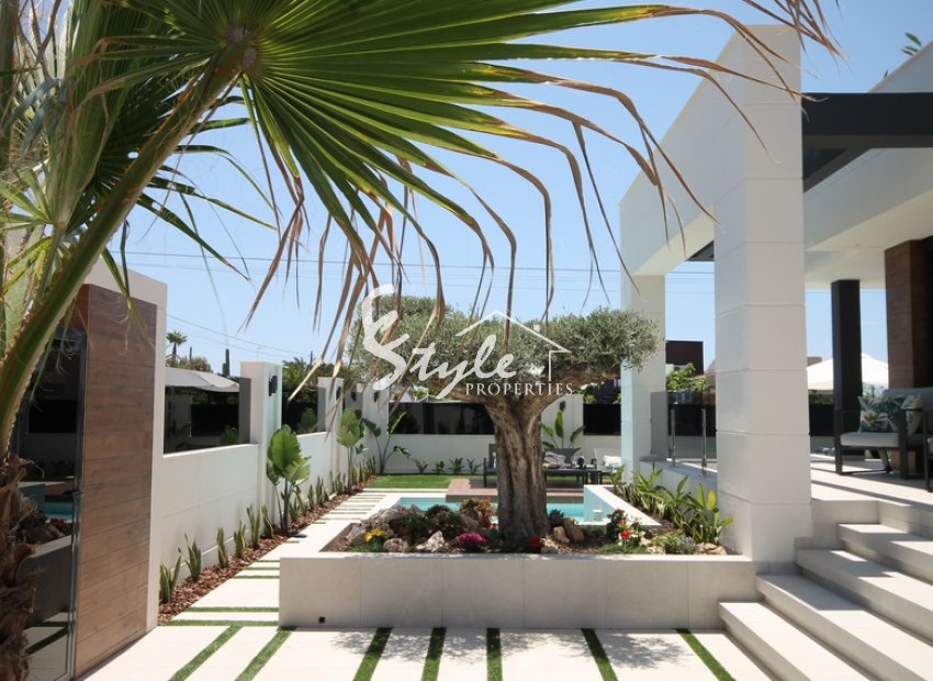 New build villa for sale in Torrevieja, Costa Blanca, Spain. ON1585