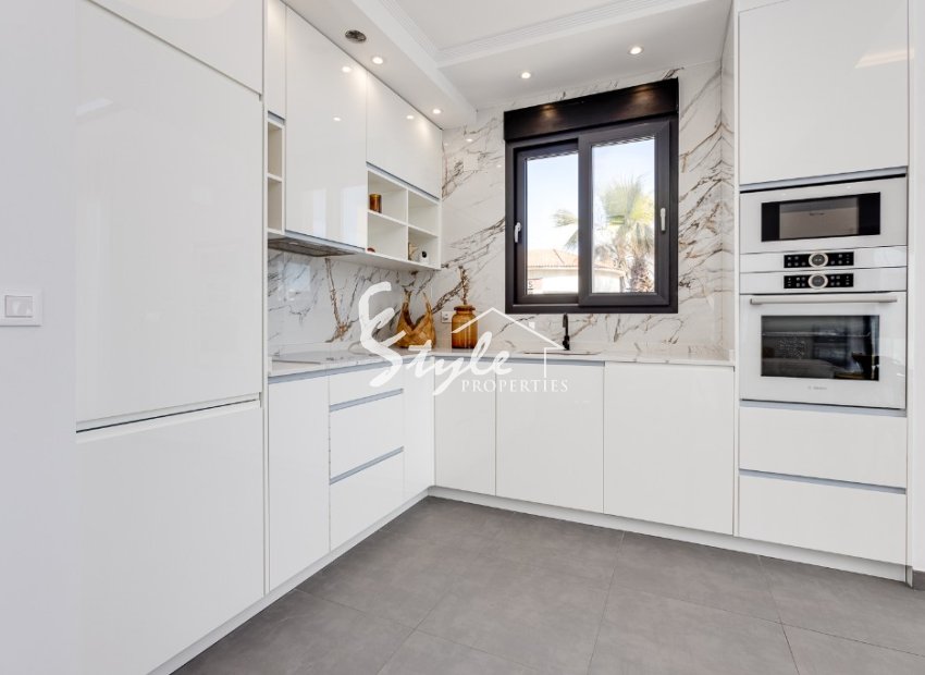 New build villas for sale in Torrevieja, Costa Blanca, Spain. ON1455