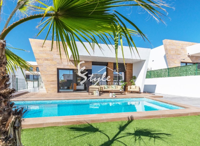 New build villas with the pool for sale in Benidorm, Costa Blanca, Spain.ON529