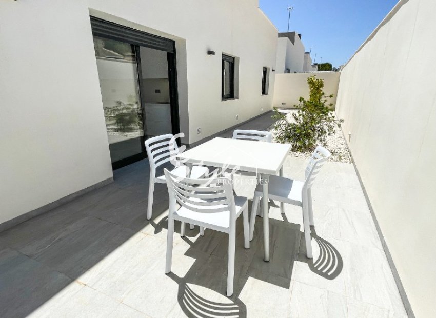 New built villas in Pilar de la Horadada, Pinar de Campoverde, Costa Blanca.Spain.ON1632