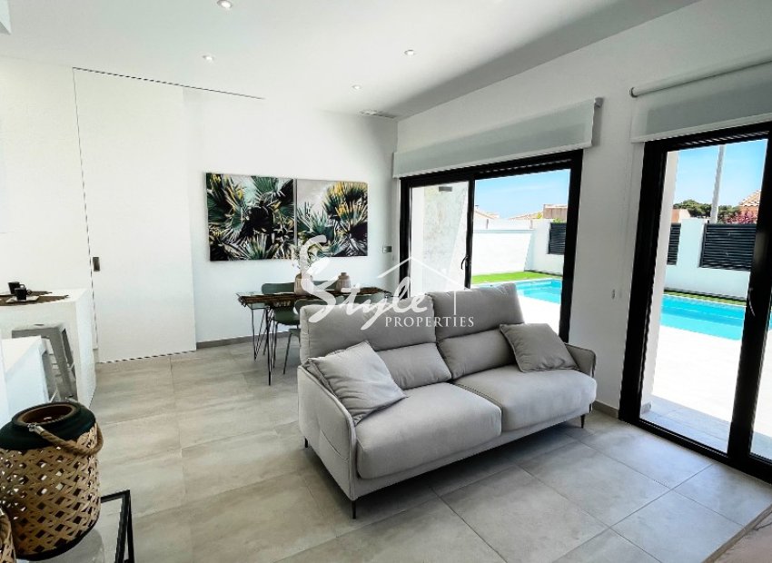 New built villas in Pilar de la Horadada, Pinar de Campoverde, Costa Blanca.Spain.ON1632