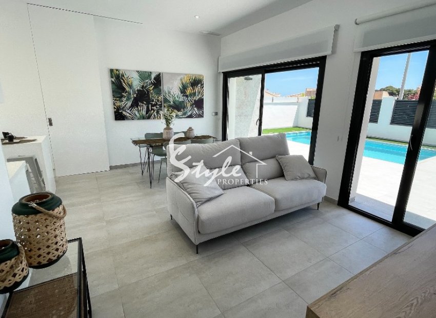 New built villas in Pilar de la Horadada, Pinar de Campoverde, Costa Blanca.Spain.ON1632