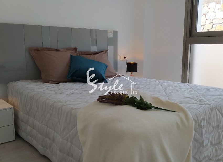 New Built villas with private pool for sale in Villamartin, Costa Blanca, Spain. ON1163_3