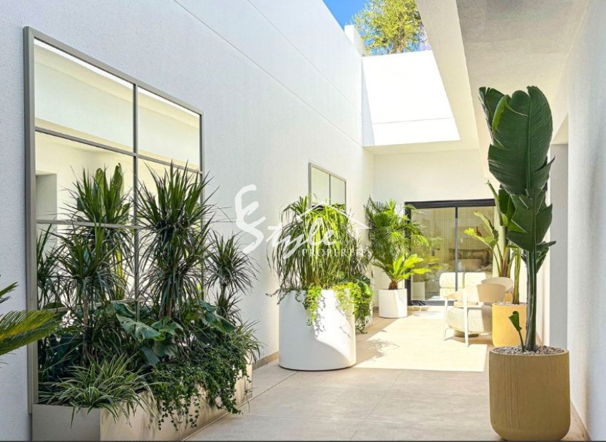 New villa for sale in  Ciudad Quesada, Alicante, Costa Blanca. ON1898