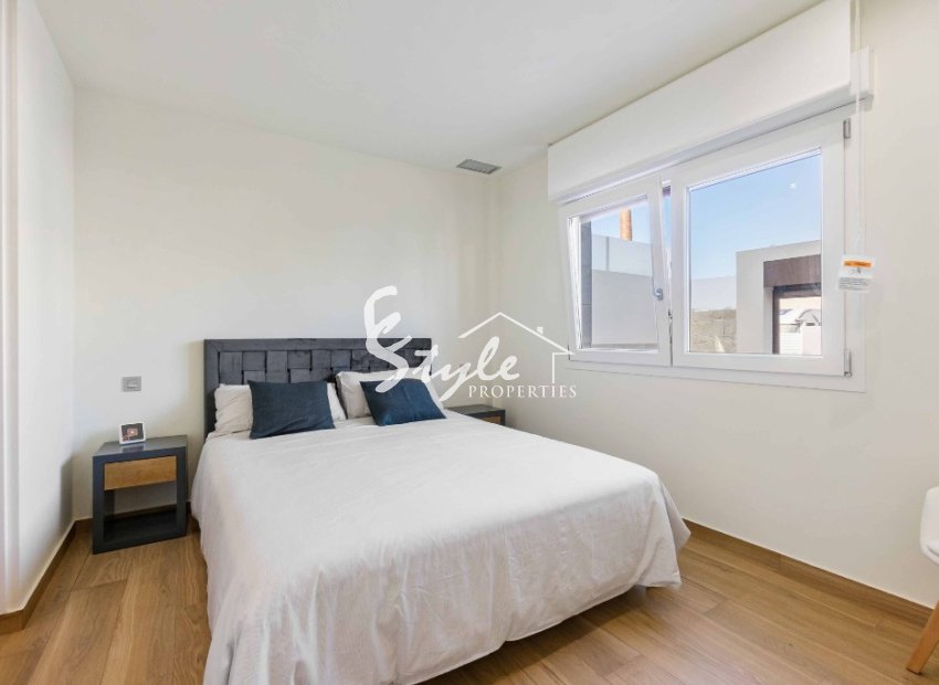 New villa for sale in Rojales, Costa Blanca, Spain. ON1720