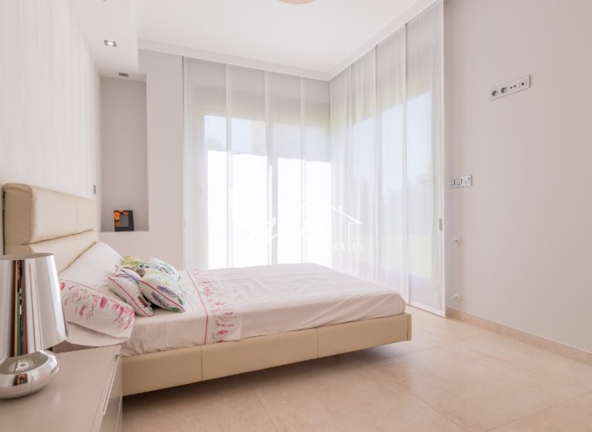 Новостройки - Вилла - Кампоамор