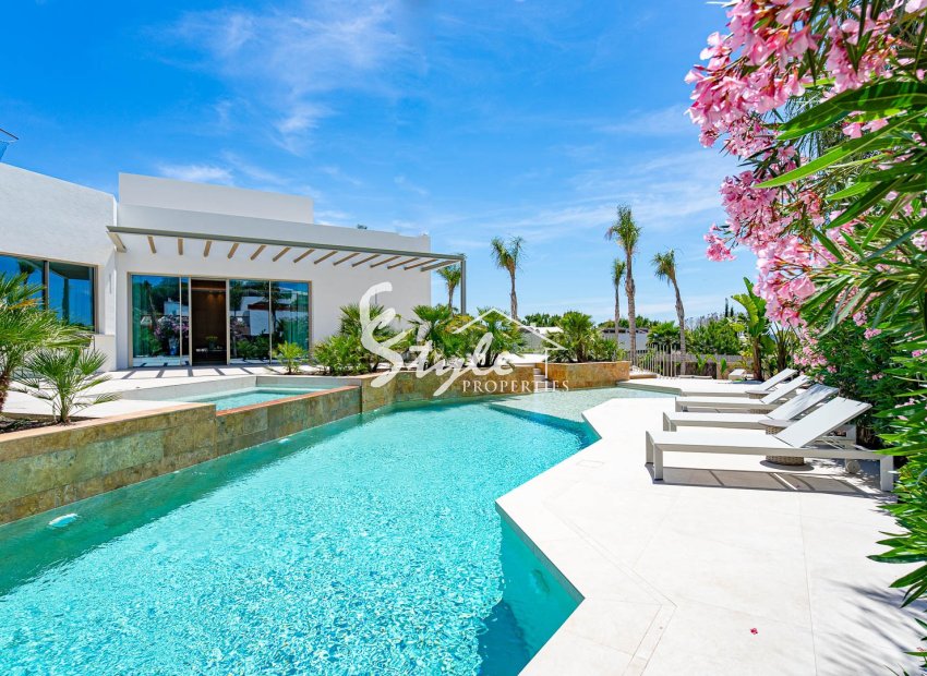 Новостройки - Вилла - Las Colinas Golf