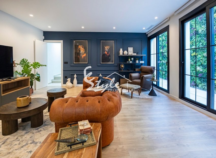 Новые виллы на продажу в Сьюдад Кесада, Аликанте, Коста Бланка. ON1838