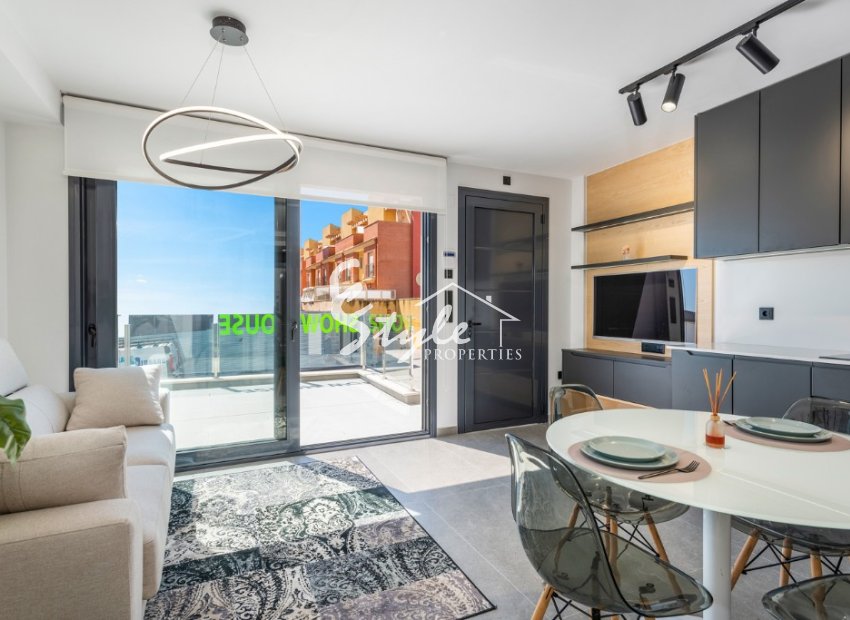 Nueva villa adosada en venta en Guardamar del Segura, Costa Blanca, España. ON1441