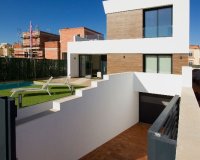 Nueva villa en venta cerca al mar in Alicante, Costa Blanca ON002