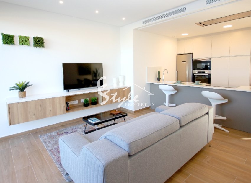 Nueva villa en venta cerca al mar in Alicante, Costa Blanca ON002