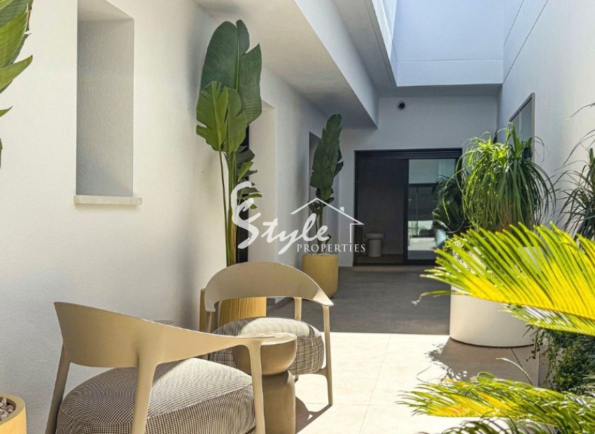 Nueva villa en venta en Ciudad Quesada, Alicante, Costa Blanca. ON1898