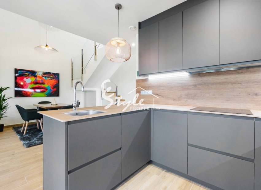 Nueva villa en venta en Rojales, Costa Blanca, España. ON1720