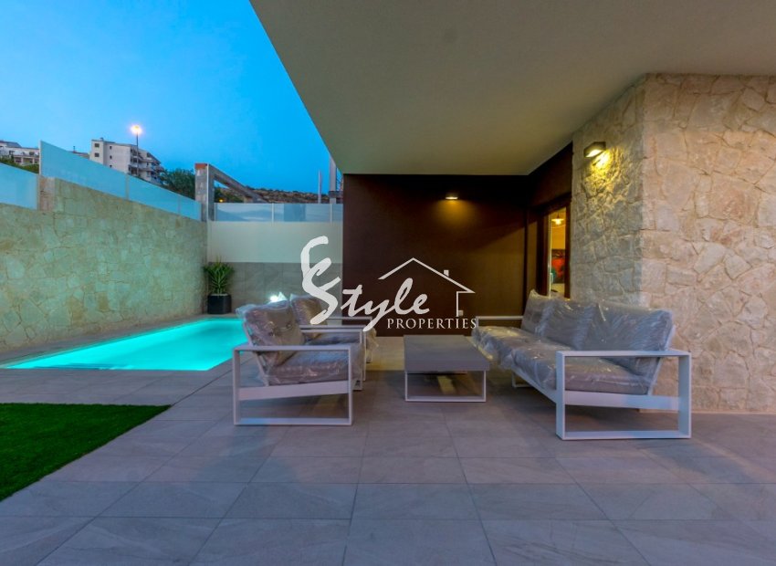 Nueva villa en venta en Rojales, Costa Blanca, España. ON1720