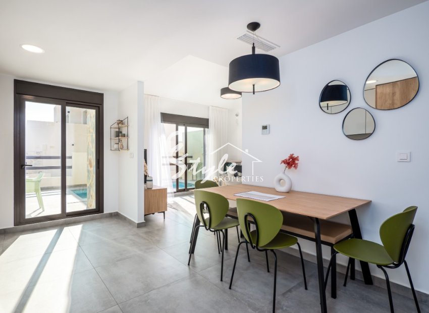 Nueva villa en venta en Villamartín. ON1050_3