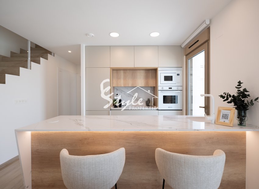 Nuevo - Adosado - Los Alcazares