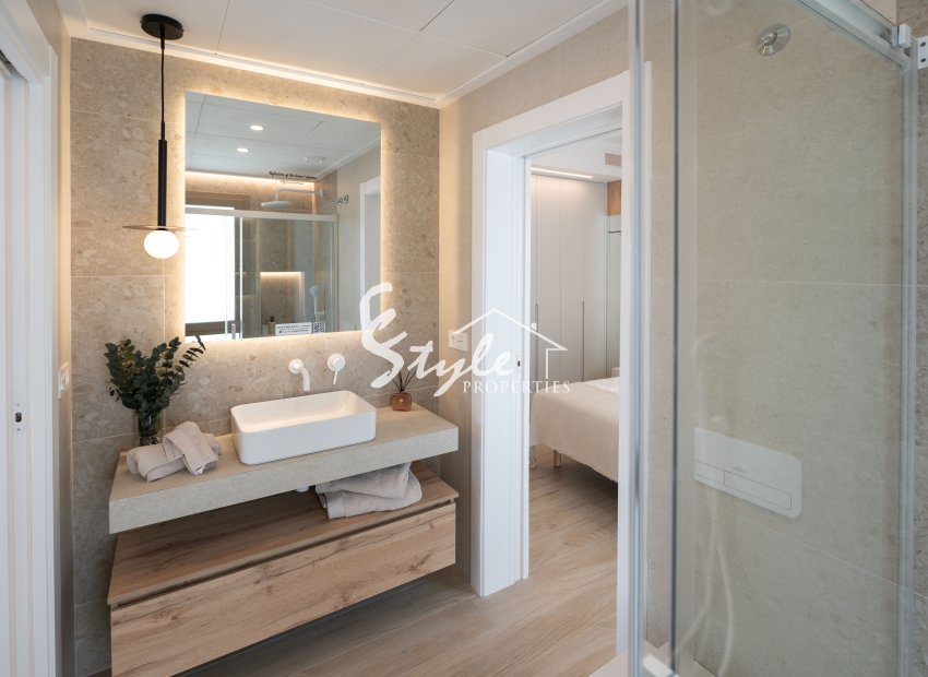 Nuevo - Adosado - Los Alcazares