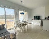 Nuevo - Chalet pareado - Los Alcazares