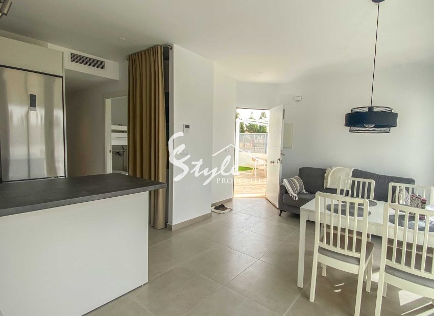 Nuevo - Chalet pareado - Los Alcazares