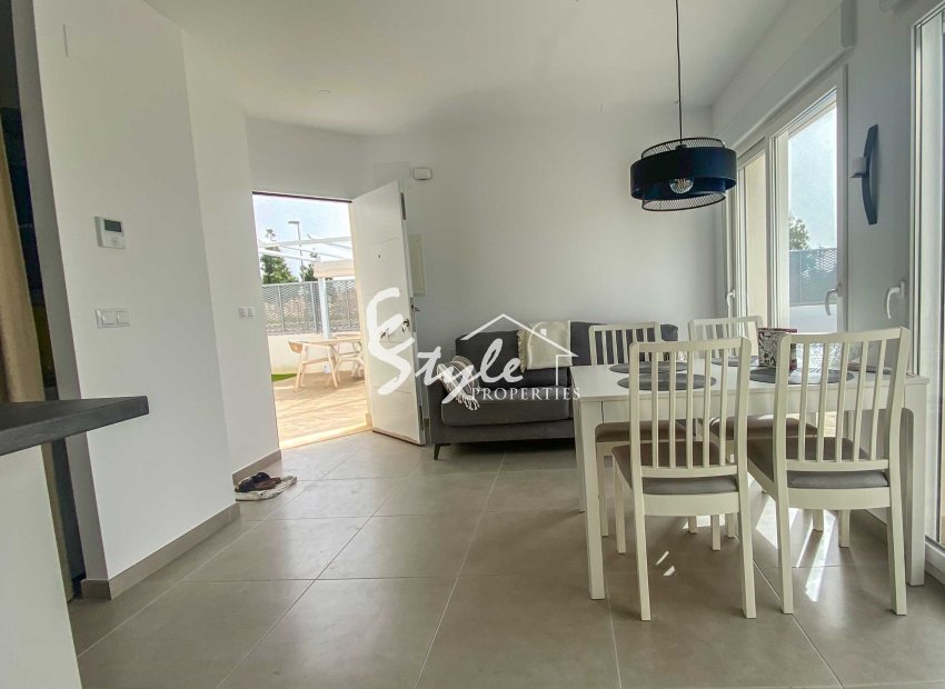 Nuevo - Chalet pareado - Los Alcazares