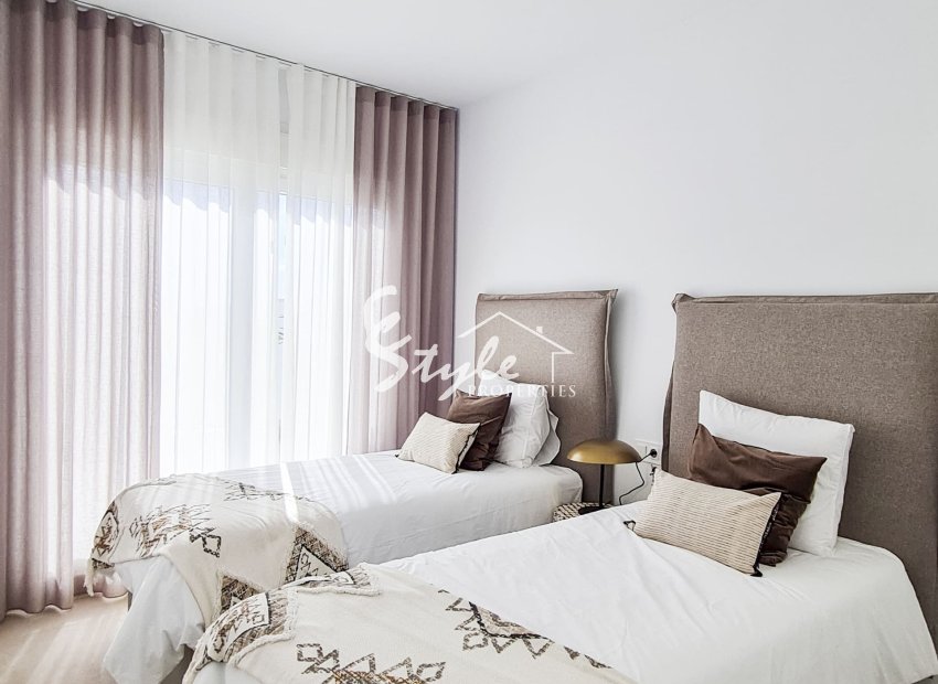 Nuevo - Detached - Las Esperanzas