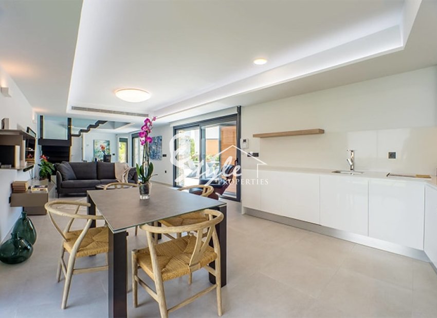 Nuevo - Villa - Benidorm - Alicante