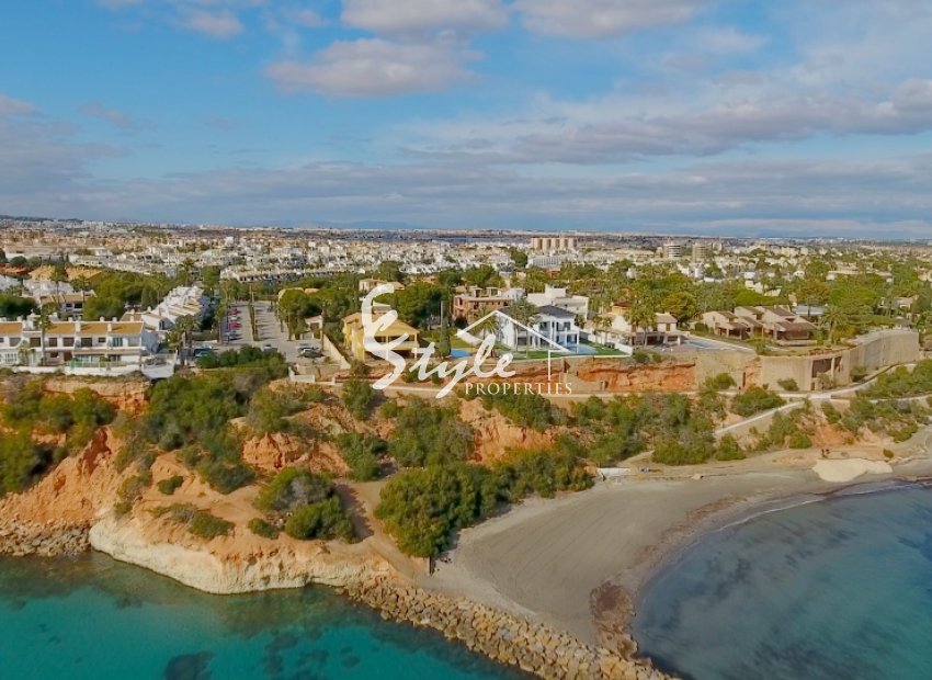 Nuevo - Villa - Cabo Roig