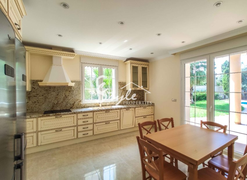 Nuevo - Villa - Cabo Roig